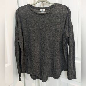 Heathered Dark Gray long sleeve top w round hem and seam detail down back